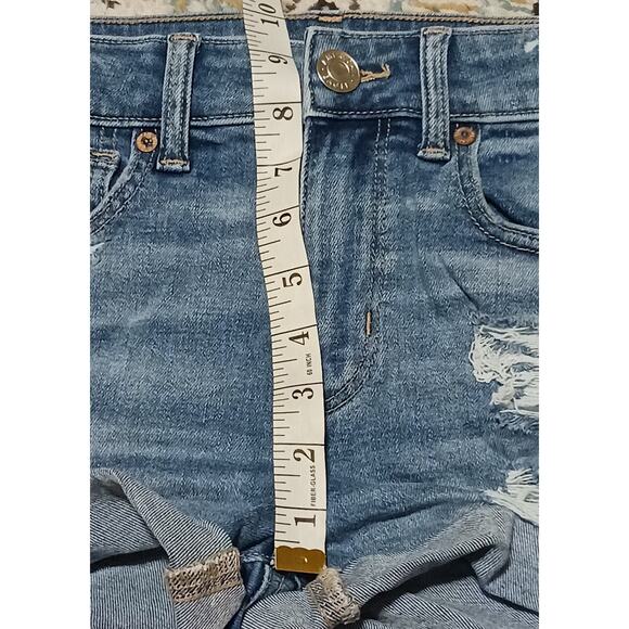 American Eagle Womens Hi-Rise Shortie Distressed Denim Shorts Size 2 26Wx2L EUC - Picture 4 of 8